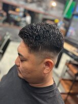 フォーコーナーズカットショップスリーセント 栄(FourCornersCutShop 3/cent)&nbsp;濡れパンフェード