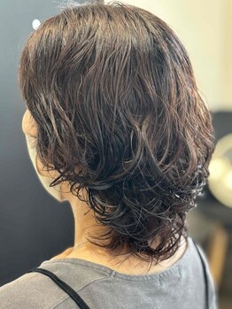 美容室ライラの写真/厳選した優しい薬剤で髪と頭皮をいたわりながら、ダメージを最小限に抑え、色持ち良い透明感のある艶髪へ♪