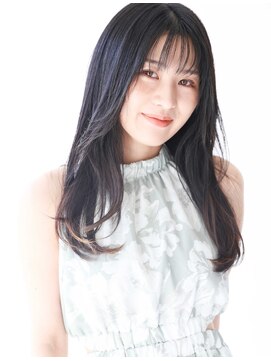 グランマッシュ(Granmash) 顔周りレイヤー・黒髪スタイル・フロントカット