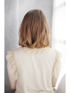 シュシュット(chouchoute) 黒髪質改善ココアベージュオリーブグレー小顔クラゲヘアー/135