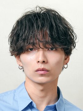 テン 心斎橋(tenn.) 難波シャドウパーマメンズマッシュウルフカット波巻きパーマ色気