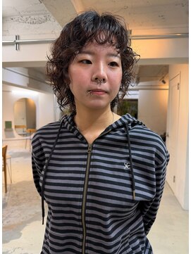 フェイヴィーズ(FavyS) ウルフショートパーマ