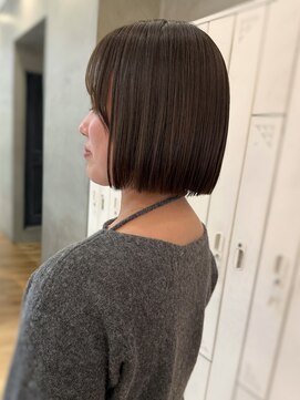 アトロ(Atoro) ボブ/梅田ボブ/大人ボブ/切りっぱなしボブ/ナチュラルカラー