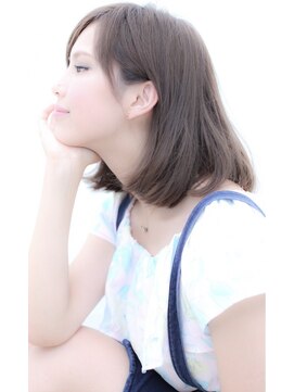 ブルーフェーセス 表参道(blue faces) 『bluefaces』アッシュグレージュカラー大人かわいい耳かけボブ