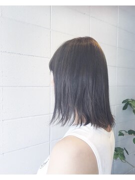 リラ ヘア サロン(rela hair salon) 切りっぱなしボブ×シルバーグレー