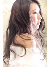 「毛先の傷み、あきらめないで」アイロンの熱、カラーやパーマで硬くダメージした髪もしなやかに復元！