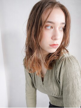 ベルビアンカ(Belle BIANCA) BelleBIANCA  センターパート大人セミディbyYukiho
