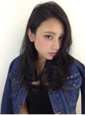 色っぽい黒髪ミディアム