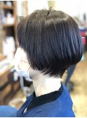 30代40代大人上品小顔丸みリップラインショート