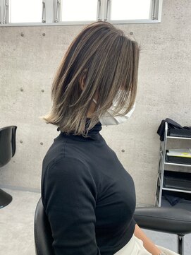 イキ 表参道(iki omotesando) モード/無造作ウェーブ/大人ガーリー[表参道駅]