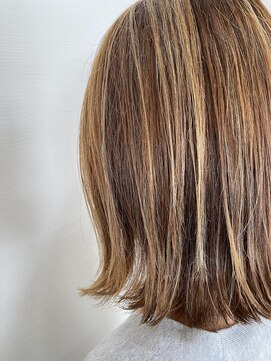 イノセント 今治(INNOCENT) 透明感たっぷりカラー