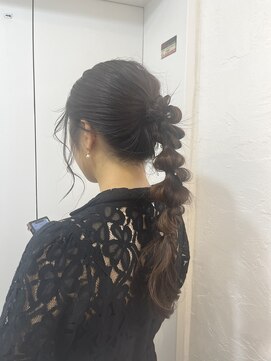 ロア インターナショナル 新宿店(LoA International) ポニーテール編み下ろし