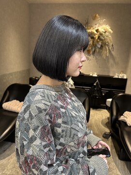ロンド レア 天神大名店(Lond Le’a) ダブルカラーブルーブラック大人モード韓国
