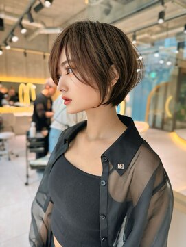 ロンドブルーム 天神大名店(Lond Bloom) 大人美人ショート/小顔に見せるヘア/ネビージュ/ボブルフ/福岡