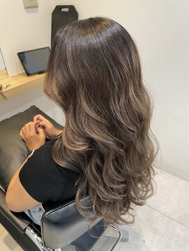 エマ 茅ヶ崎(EMMA) ［海外風コテ巻きウェーブ］×［ロング］　EMMA茅ヶ崎　加藤