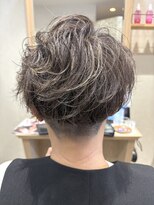 ヴィサージュジョイン(VISAGE join) 刈り上げショート×ハイライトカラー