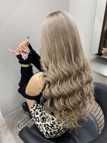 エミーバイモアムー(Emmie byMoremuu)&nbsp;【埼玉YU-TA ギャルスタイル】