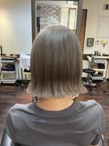 グランアージュ 池袋東口店(grandage)&nbsp;柔らかい質感と透明感のある寒色系ボブスタイル