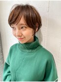 冬のファッションに似合うショートヘア