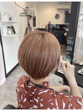 ショート×オレンジカラー