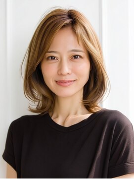 レリーオーファ 六甲(RelyOfa) 外ハネミディ