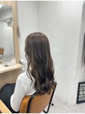 オリーブグレージュ
