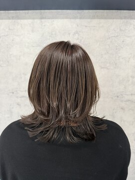 ゼン(zen) 大人のミディアムヘアー！