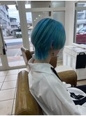 ハイトーン/寒色系カラー/ターコイズブルー/ミニウルフ/派手髪