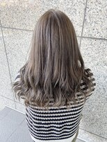 シェノン 武庫之荘(CHAINON)&nbsp;カーキグレージュ×フェザーバング