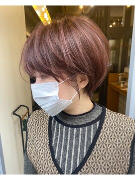 キセツ(ki se tsu) くすみピンクのナチュラルハイライトとふんわりショート