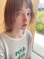 トップヘアー ミカワアンジョウ 安城(TOPHAIR MIKAWA ANJO)&nbsp;顔周りウルフがおしゃれ/ニュアンスカラー/ことりベージュ