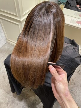 ロロ(ro-ro) 【恵比寿 ro-ro】髪質改善史上最高の反射率