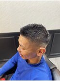 フェザーアップフェード　田町　理容室　顔剃り　バーバー