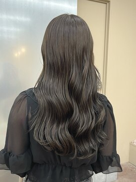 パークレーン アイス イヴェン(park lane ICI yeven) ブリーチなし　オリーブグレージュ赤味消しレイヤーカット　YUKI