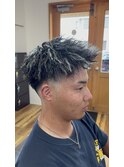 ツイスト×ホワイトメッシュ×フェードスタイル