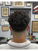 アイコン ブルー メンズ(I-CON #blue MEN'S)&nbsp;ワンカールパーマ×スキンフェード【池袋フェード】