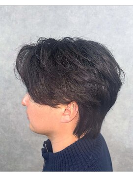 クリーブ 池袋(creeb) フェザーショート、フェザーパーマ、池袋メンズセンターパート