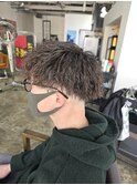 スキンフェードツイストパーマツイストスパイラルメンズカット
