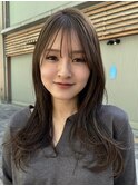 レイヤーカットハッシュカット顔まわりミディアムロング