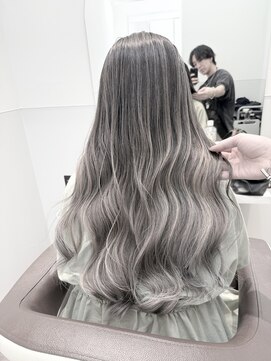 サロウィン 高崎(SALOWIN) バレイヤージュ