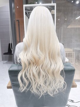 デイズ(days) 【原宿ハイトーン】ブリーチ2or3回☆ホワイトブロンド