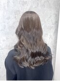 透け感オリーブベージュカラー