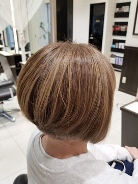 ハイライトカラー/ベージュブラウン/白髪ぼかし/グラボブ/艶髪