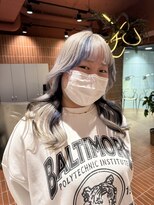 ヘアーアンドメイク ビス(HAIR&MAKE bis)&nbsp;セクションカラー/ホワイトシルバー×アッシュブルー【NOKA】