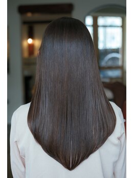 ヘアラウンジ アンリオ(hair lounge an rio)の写真/オージュア認定髪質改善と酸熱トリートメントで、潤う艶髪を目指す極上のサロン体験を！