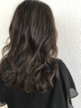 クルール バイ マーブル(COULEUR by Marble) 外国人風 ダークグレージュ バレイヤージュ