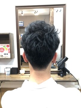 ヘア プロデュース アイモ(Hair Produce Aimo) ツーブロックのワイルドフェザーマッシュ☆