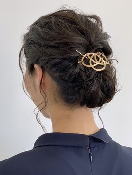 フィル(fil) お呼ばれヘアー／アップスタイル