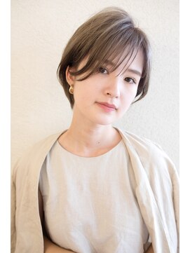 エルサフィロ キタハマ(el zafiro kitahama) 【el zafiro  kitahama】ナチュラル　シースルー　ボブ