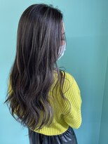 リーホリエ(Lee Horie)&nbsp;【赤味全滅♪】ロングスタイル×暗髪×ハイライト